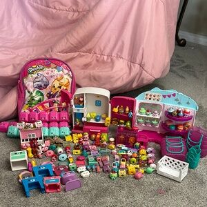 180 piece Shopkins play set